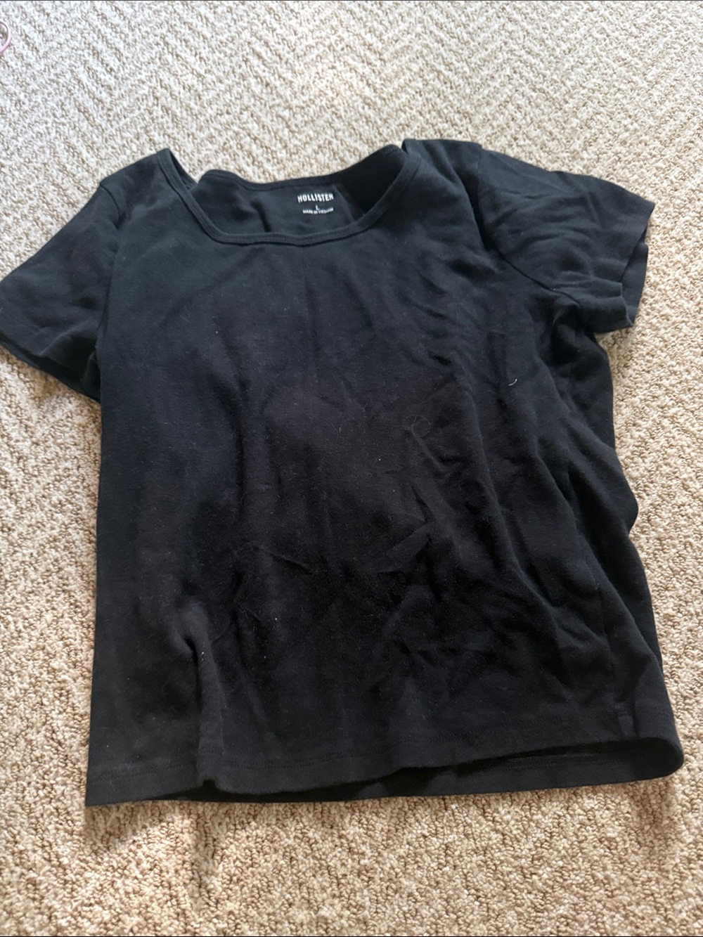 Hollister Solid Black Short Sleeve Crewneck Tee